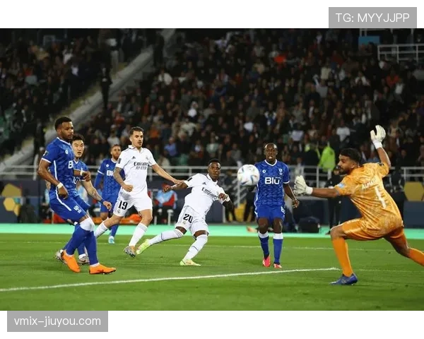 数据前瞻：曼联迎战伯恩利，历史交手记录与近期状态对比